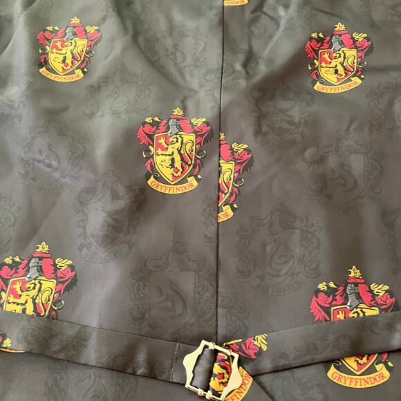Men’s Harry Potter Deluxe Vest Gryffindor with Bow tie Size Small - Picture 5 of 6